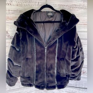 Alo Yoga Faux Fur Knock Out Jacket Black